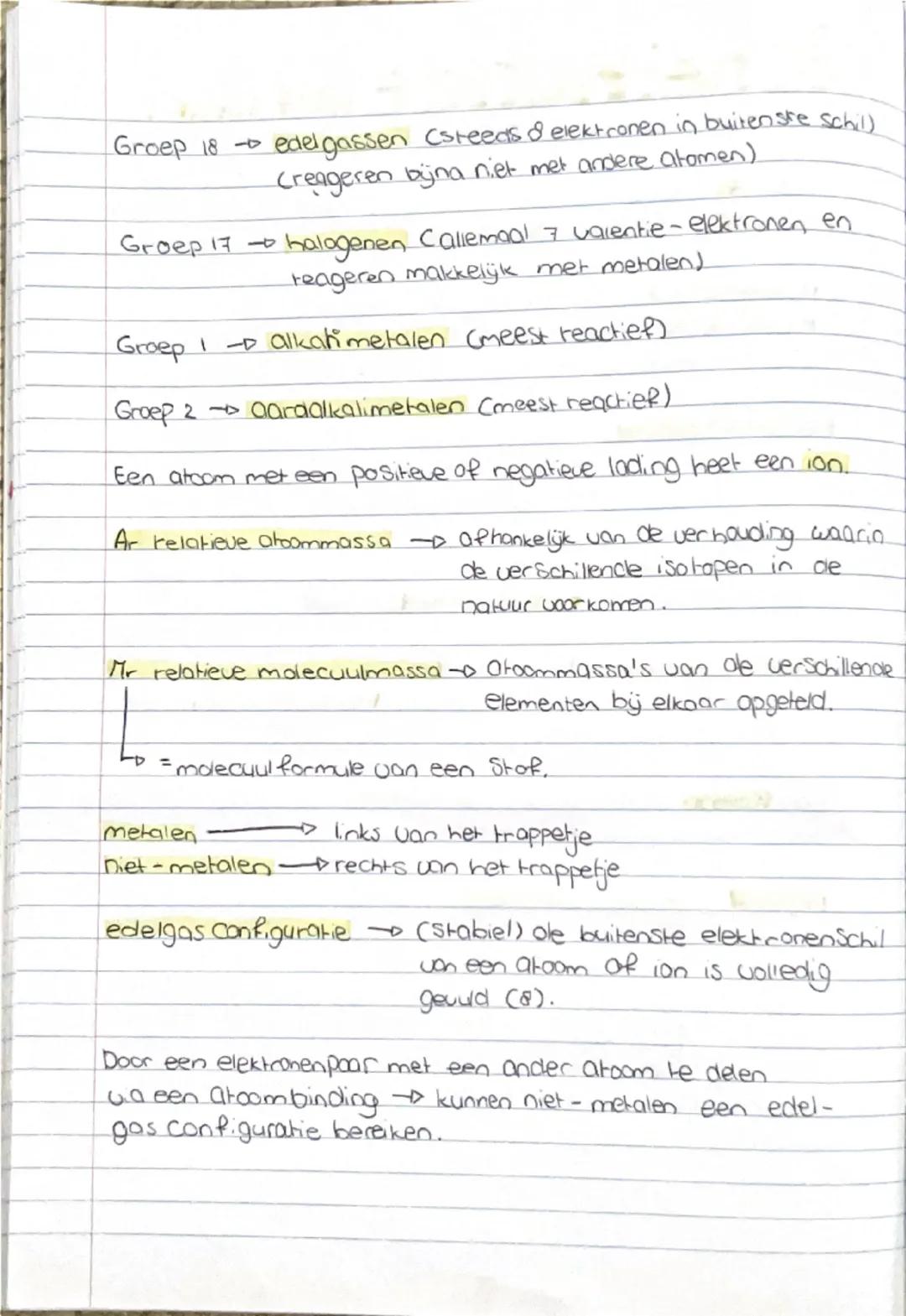 ### Hoofdstuk
Paragraaf - Aroombouw en Periodiek Systeem

Een atoom is opgebouwd uit een kern met daarin positief geladen.
Protoren en ongel