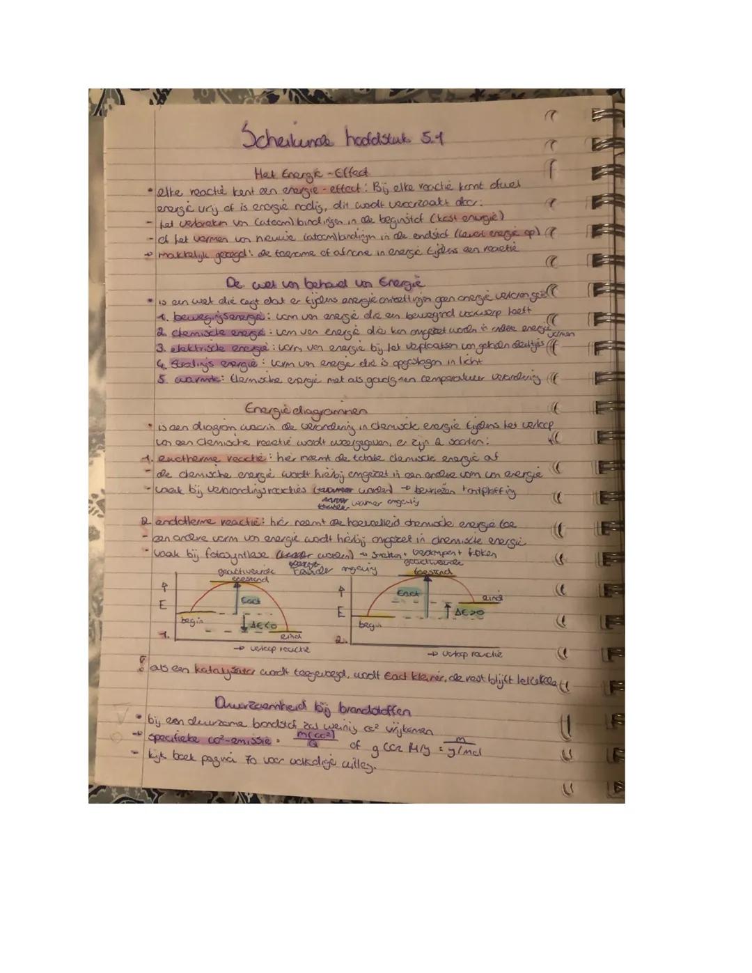Scheikunde hoofdstuk 5.1

Het Energie - Effect
• elke reactie kent een energie-effect: Bij elke reactie komt dus
energie vrij of is energie 