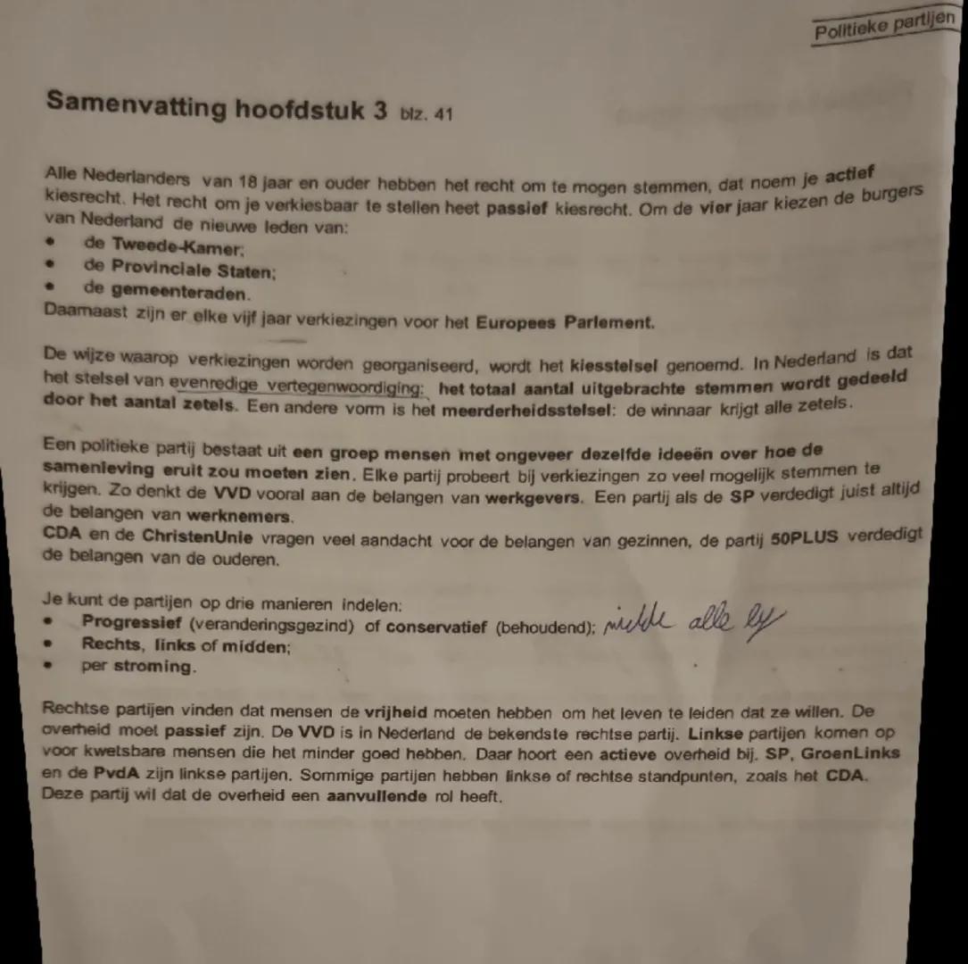 De maatschappij en de politiek

Samenvatting hoofdstuk 1 blz. 15

Overal waar mensen samenleven, bestaan regels en afspraken. Welke regels e