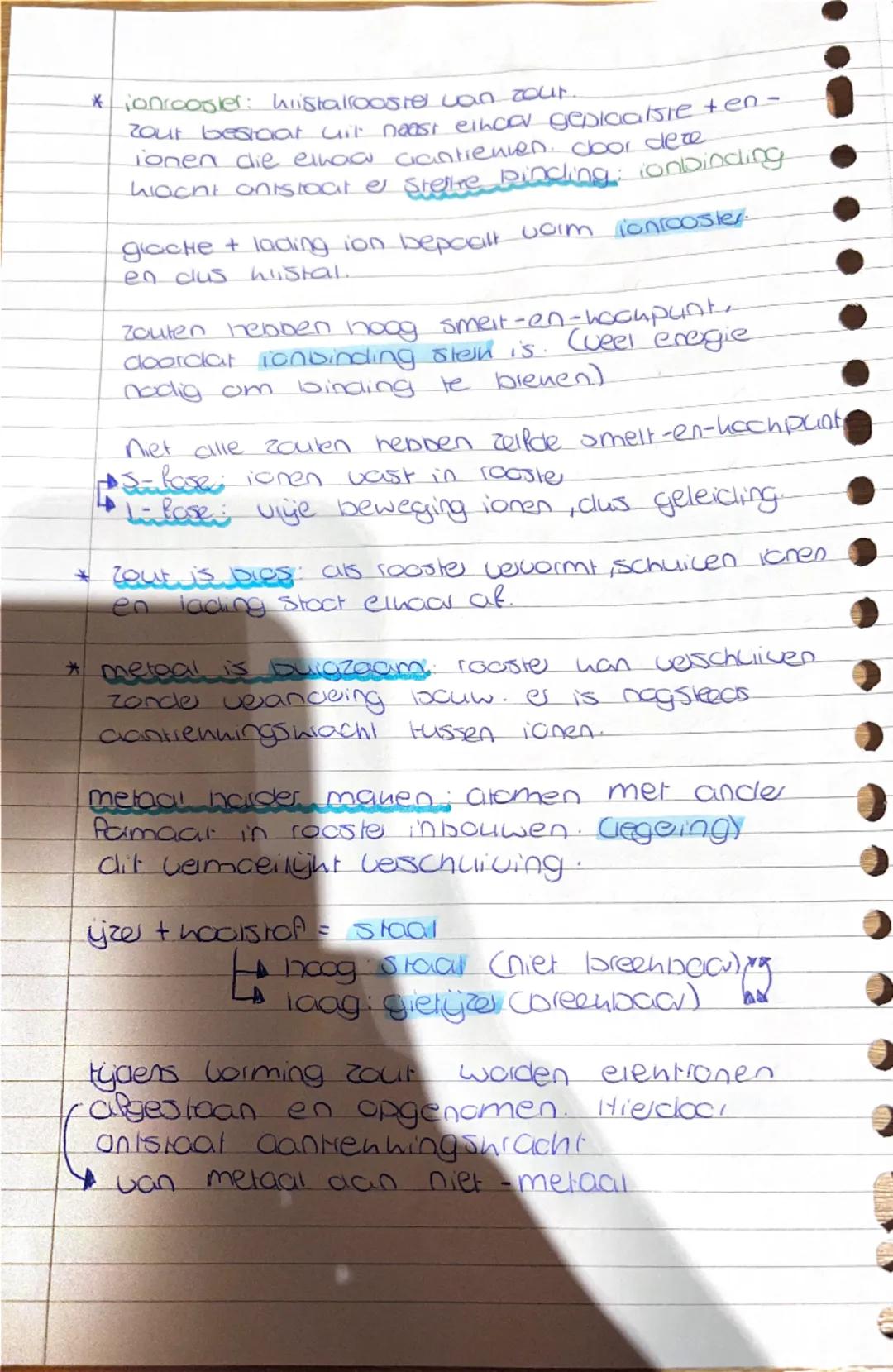 # Scheikunde

3.1 indeling van stoffen

* stroomgeleiding = stoleigenschap op macioniveau.
stof han geleiden als stof geladen cleeltjes beva