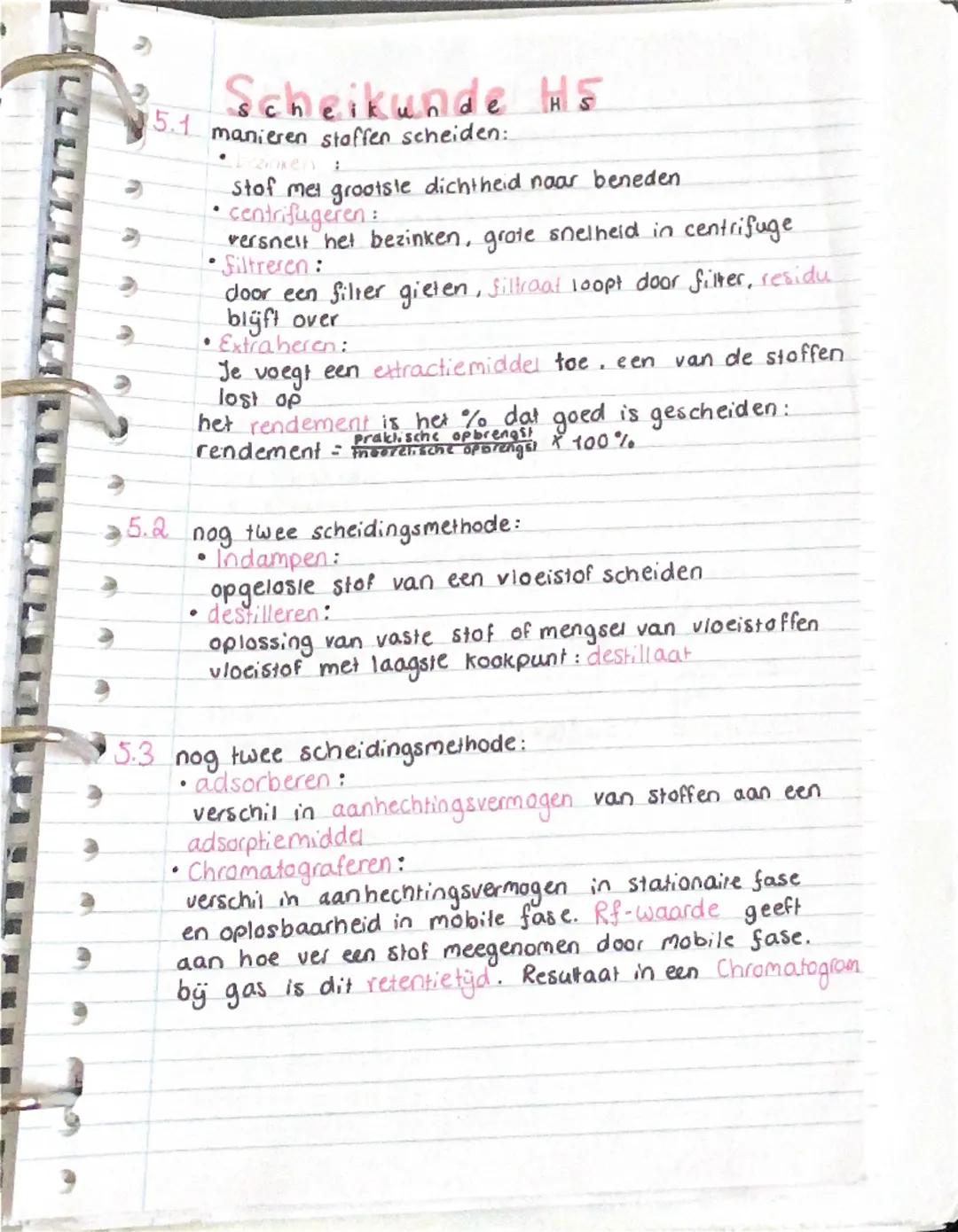 # Scheikunde H1
7.  1 stofeigenschappen
Alles om je heen bestaat wil stoffen.
*   Een mengel bestaat uit twee of meer stoffen
*   Een zuiver