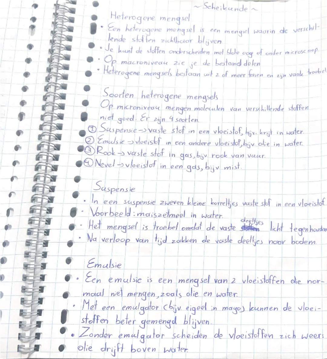 # 1.3
~Scheikunde ~
*   Zuivere stoffen en mengsels op macroniveau
*   Zavere stof: bestaat uit 1 soort stof Clkristalsuiker, zonnebloemolie