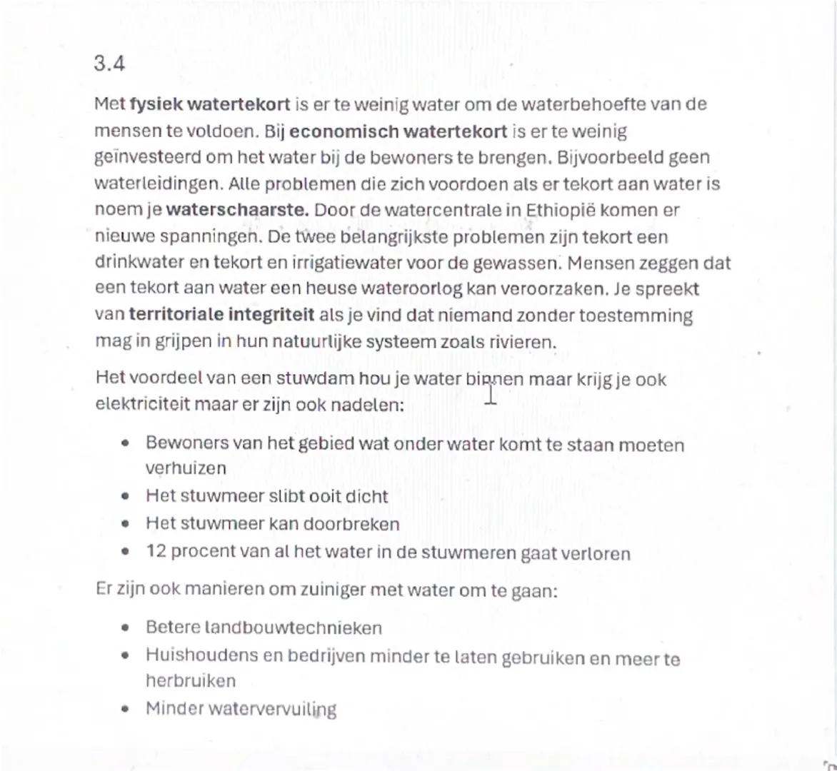 AK hoofdstuk 3 water (paragraaf 1 & 2)
Paragraaf 1, water in beweging
Je hebt de korte en lange waterkringloop. Er is heel veel water op de 