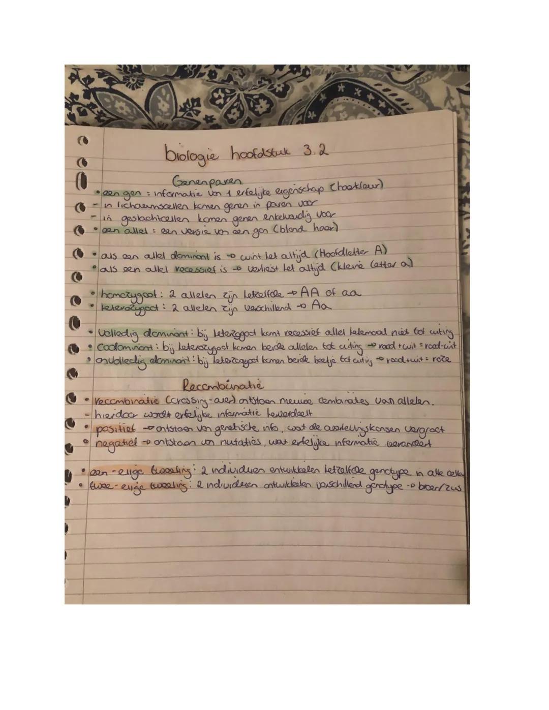 ## biologie hoofdstuk 3.1

* genotype: informatie voor alle erfelijke eigenschappen van een individu
* fenotype: wat je aan de buitenkant zi