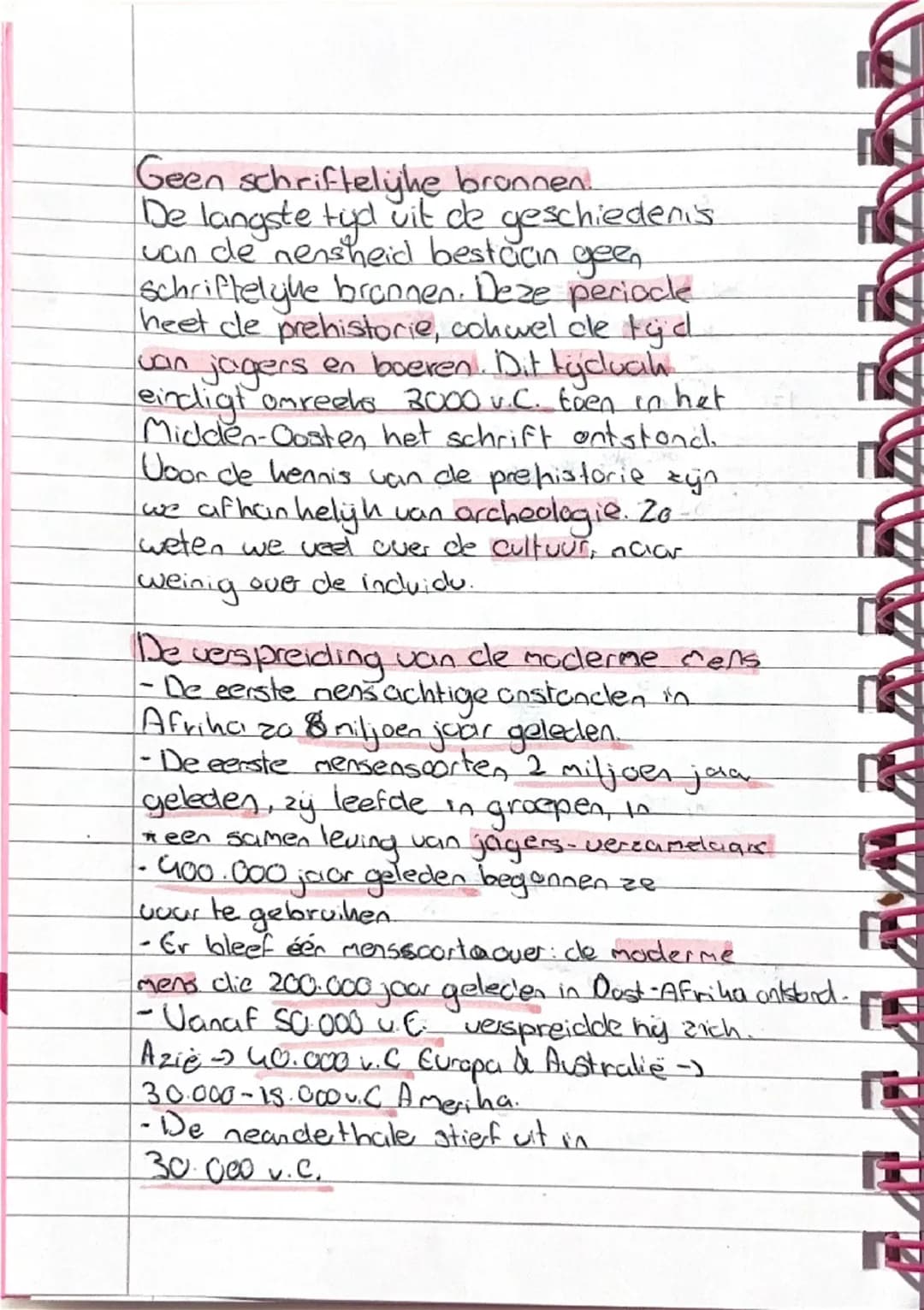Geen schriftelijke bronnen.

De langste tyd uit de geschiedenis.
van de nensheid bestacın geen.
Schriftelijke bronnen. Deze periode
heet le 