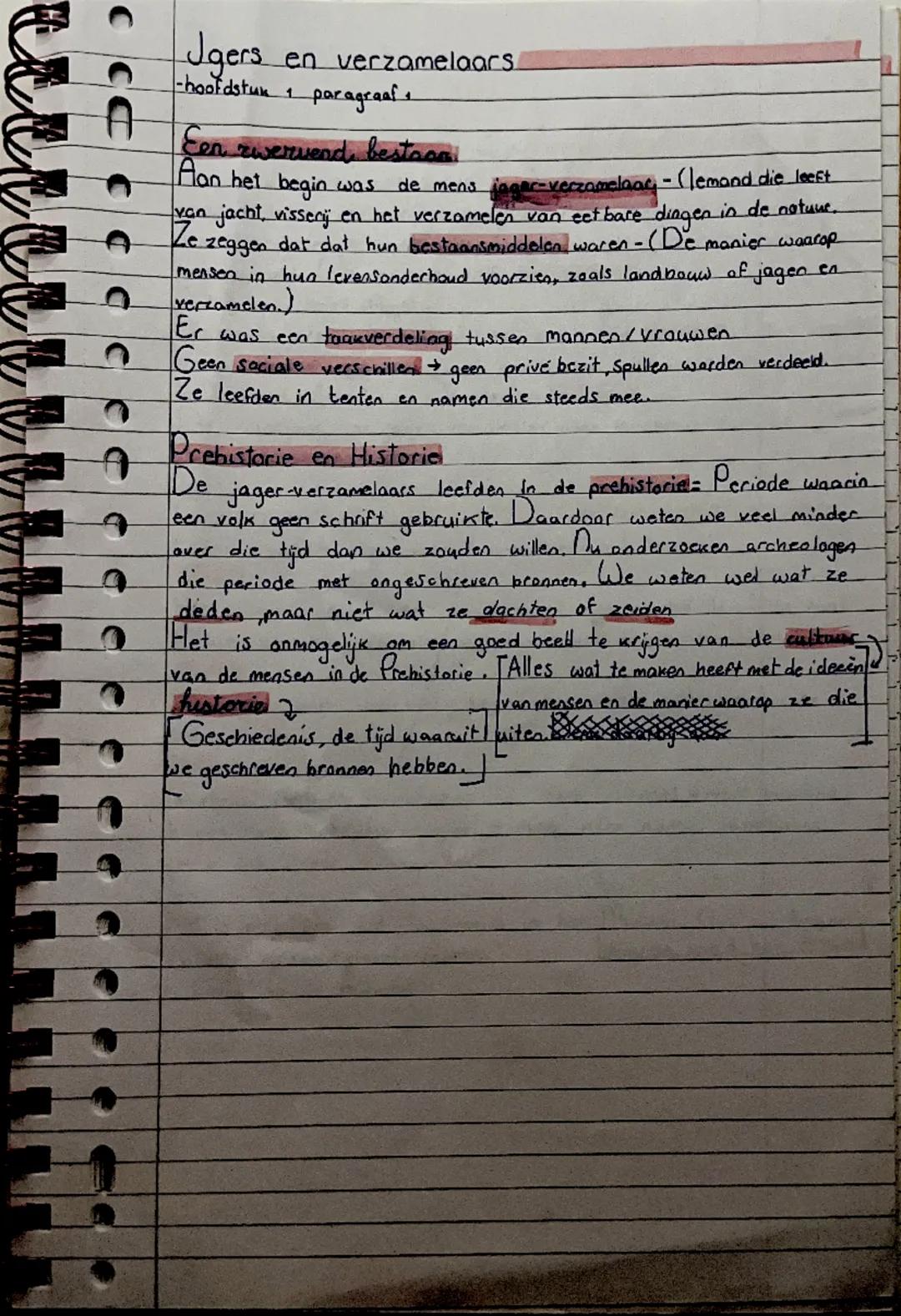 ## Jagers en verzamelaars
-hoofdstuk 1 paragraaf 1

**Een zwervend bestaan**
Aan het begin was de mens **jager-verzamelaar** -(lemand die le