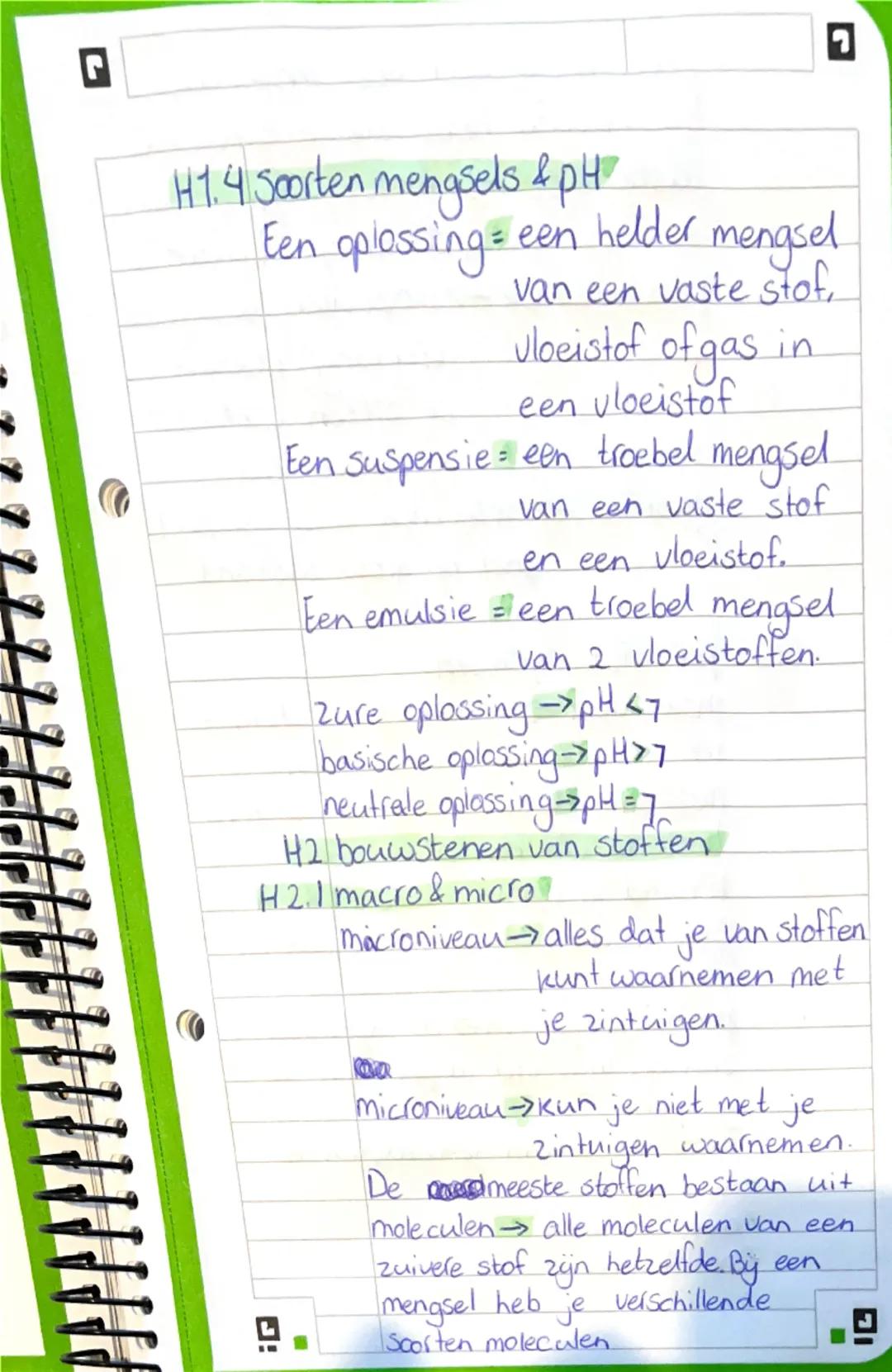 H1 Scheikunde is overal

H1.1 Stof eigenschapper
Scheikunde stoffen & chemische
reacties
een zuivere stof = één stof
een mengsel meerdere st