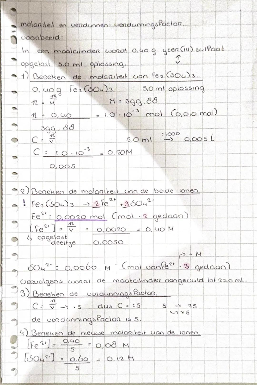 HOOPDSTUK 7
zure en basische oplossingen:
zuren
Belangryke zuren: HCL, H2SO4, HNO3, H2CO3
H3PO4, CH3COOH
Belangryke basen: NH3, OH-, CO32-, 