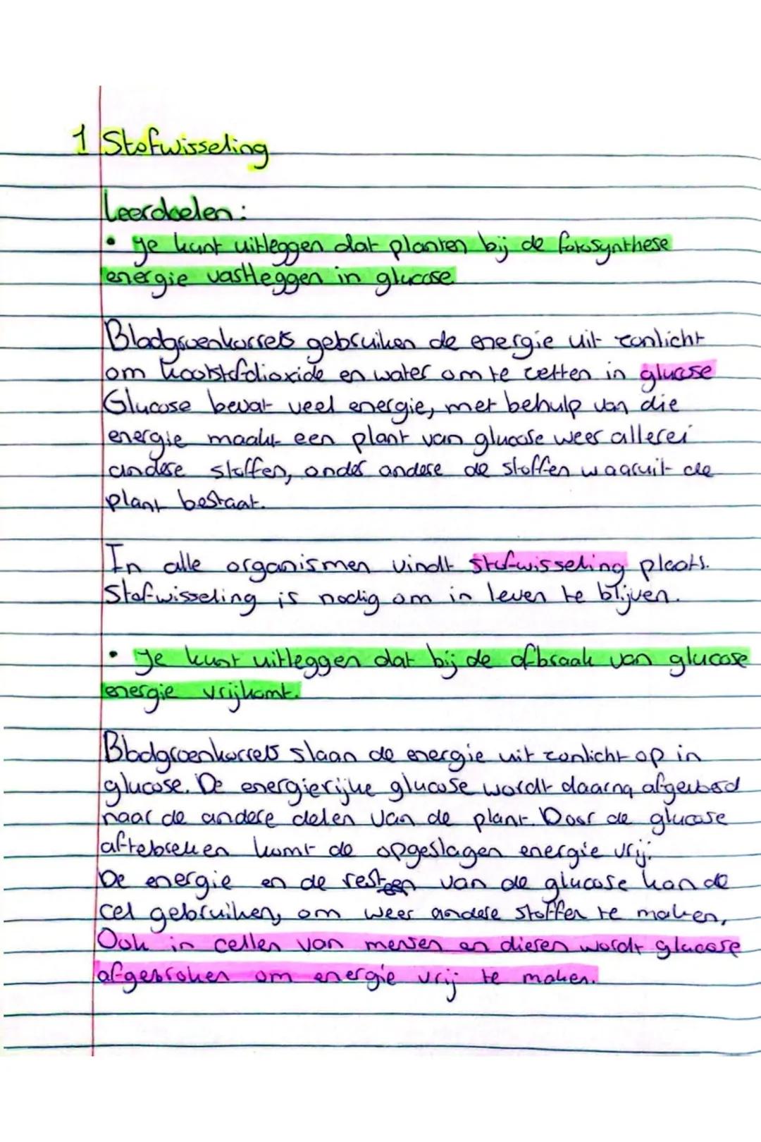 1 Stofwisseling
Leerdoelen:
- Je kunt uitleggen dat planten bij de fotosynthese
energie vastleggen in glucose.
Bladgroenkorrels gebruiken de