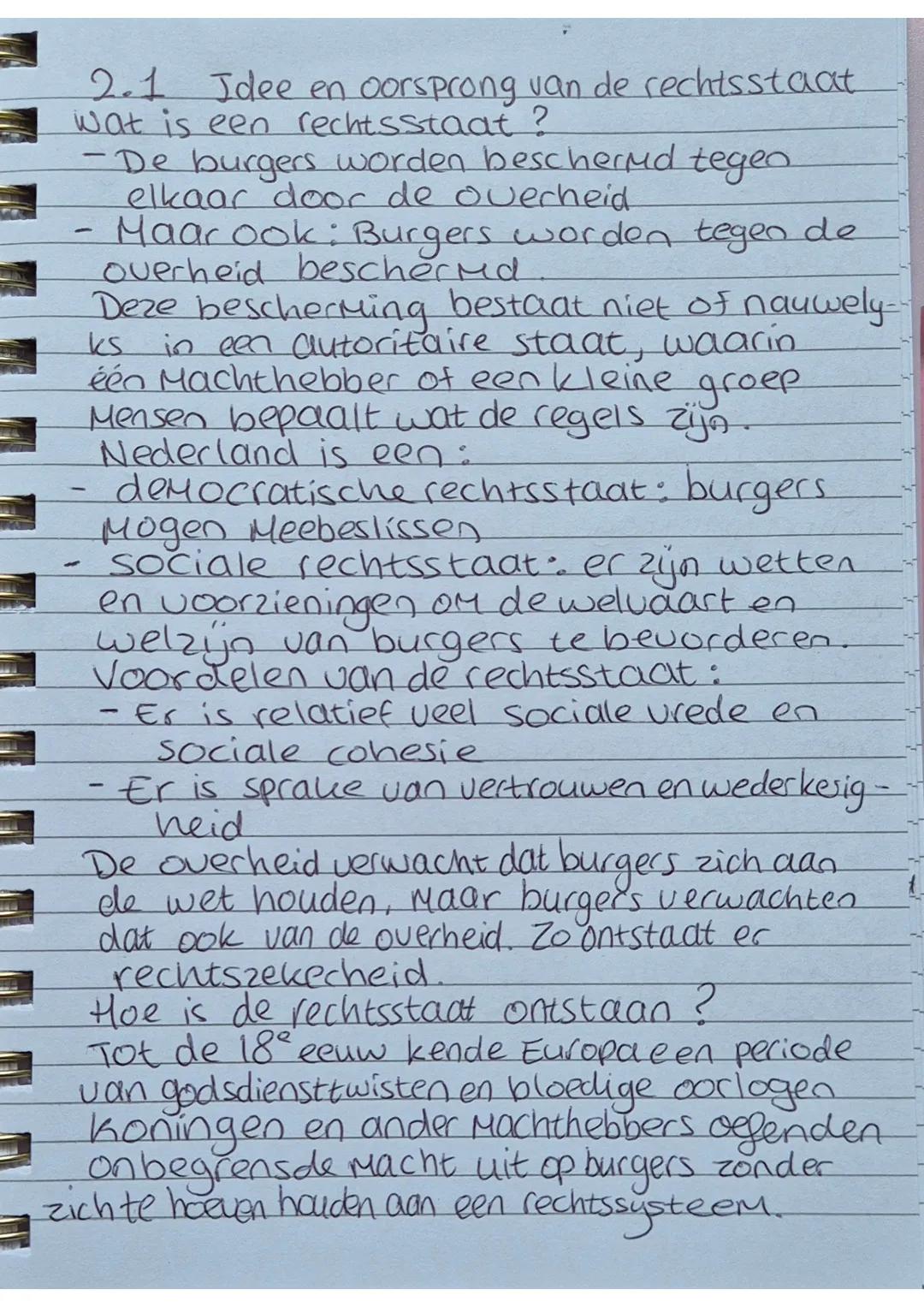 2.1 Idee en oorsprong van de rechtsstaat
Wat is een rechtsstaat?
- De burgers worden beschermd tegen
elkaar door de overheid
- Maar ook: Bur