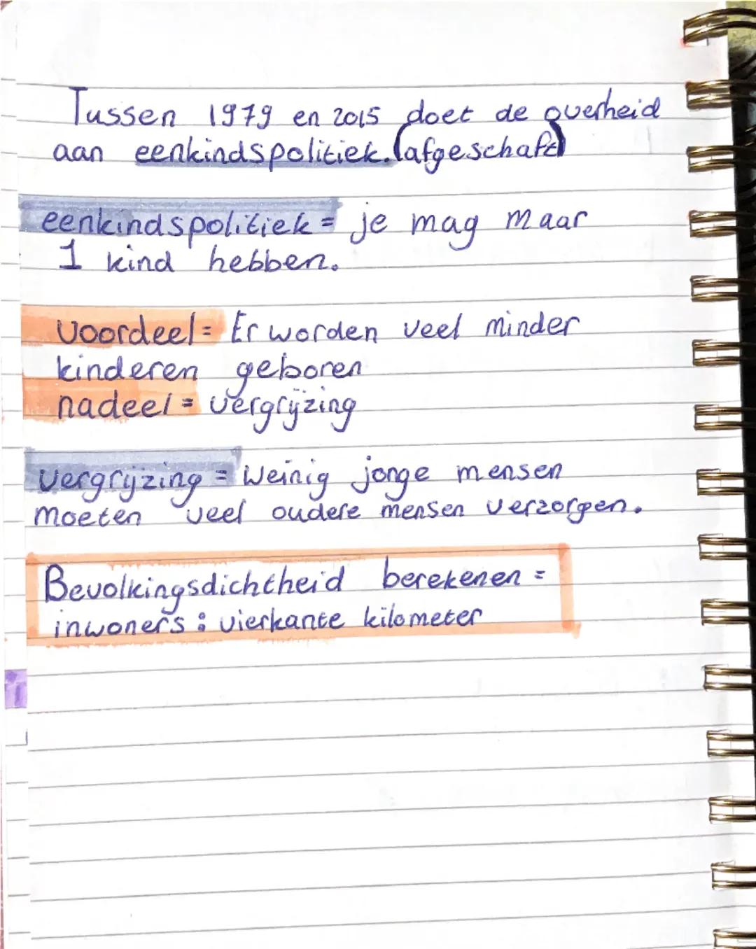 # §1.1 Globalisering in China. Ak
Demografie = aantal, Spreiding en kenmerken.
Van de bevolking
Bevolkingsdichtheid = het gemiddelde
aanta