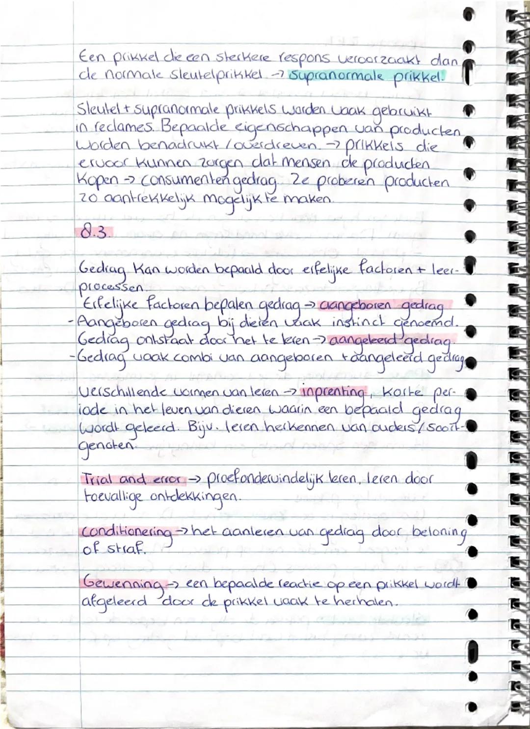 # Biologie T8B1.
Alles wat mens/dier doet -> gedrag
Gedrag bestaat meestal uit groot aantal handelingen
Gedragsketen -> Als gedrag bestaat u